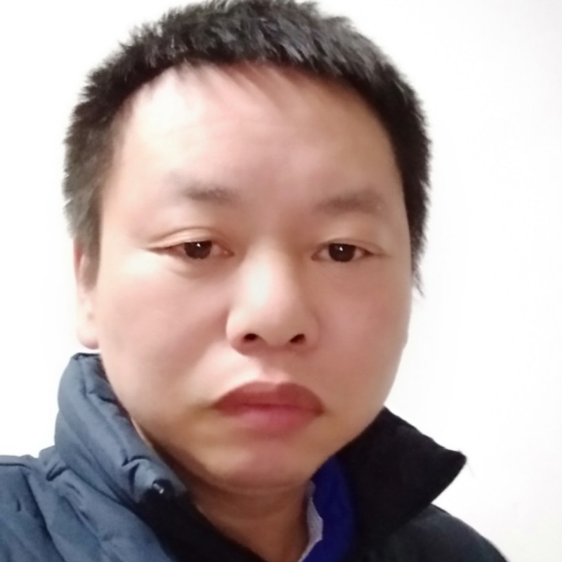 渝万磬的照片