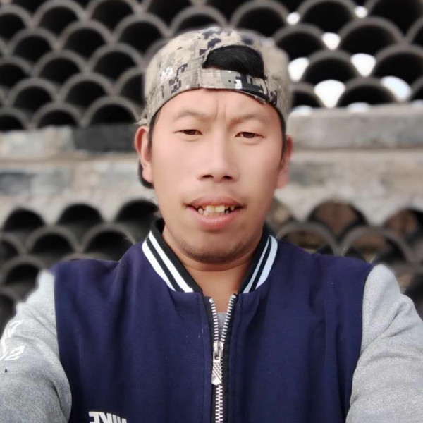 呆萌挽手水壶的照片