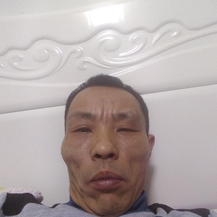彩色鞋子的照片