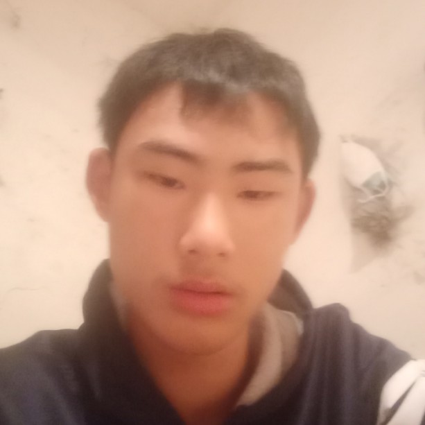 醉月踢风中的照片