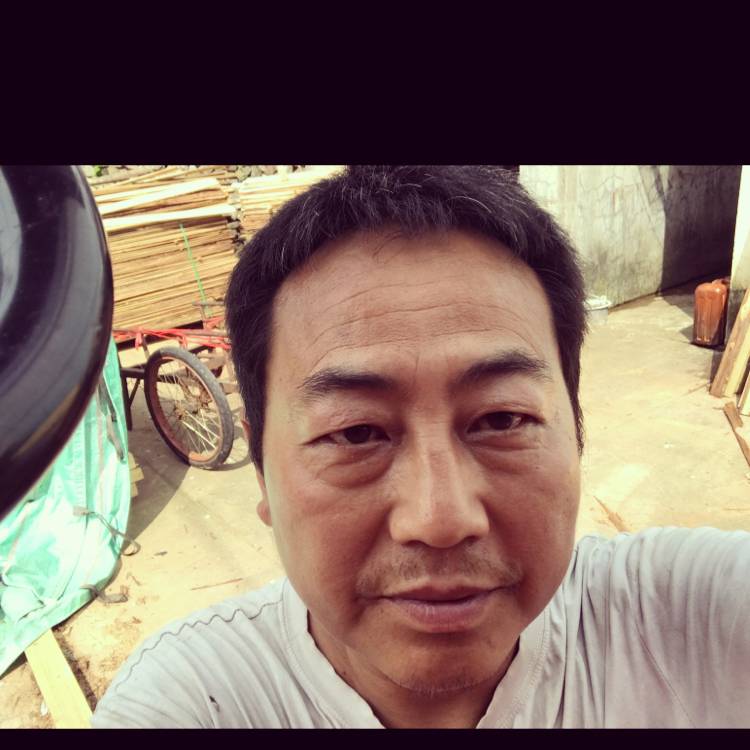 搞怪泪了红尘的照片