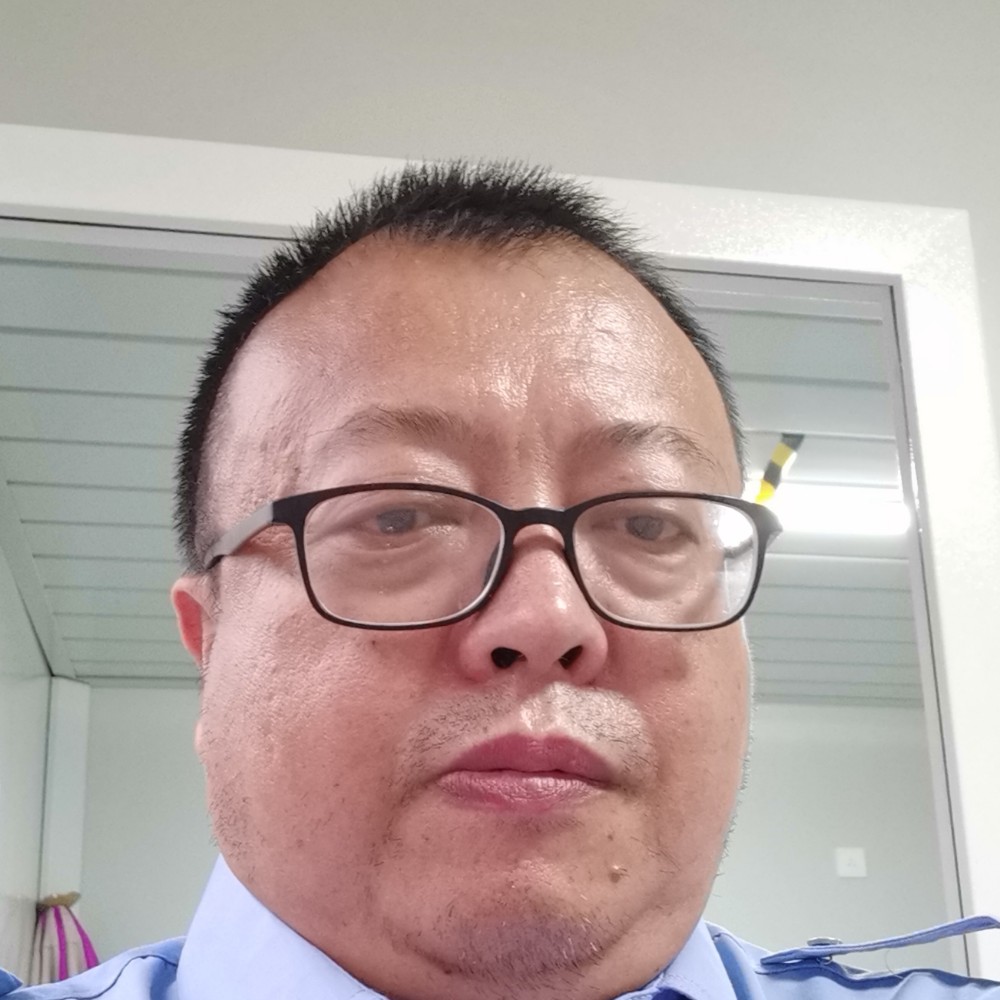 乐游云通叔叔的照片