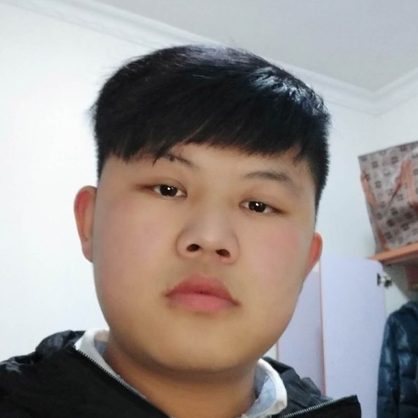 迷离给路灯下黑的照片
