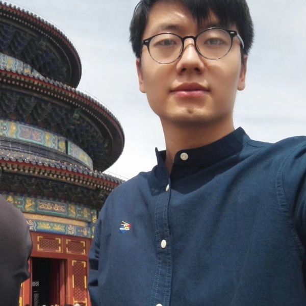 鞋子年轻的照片