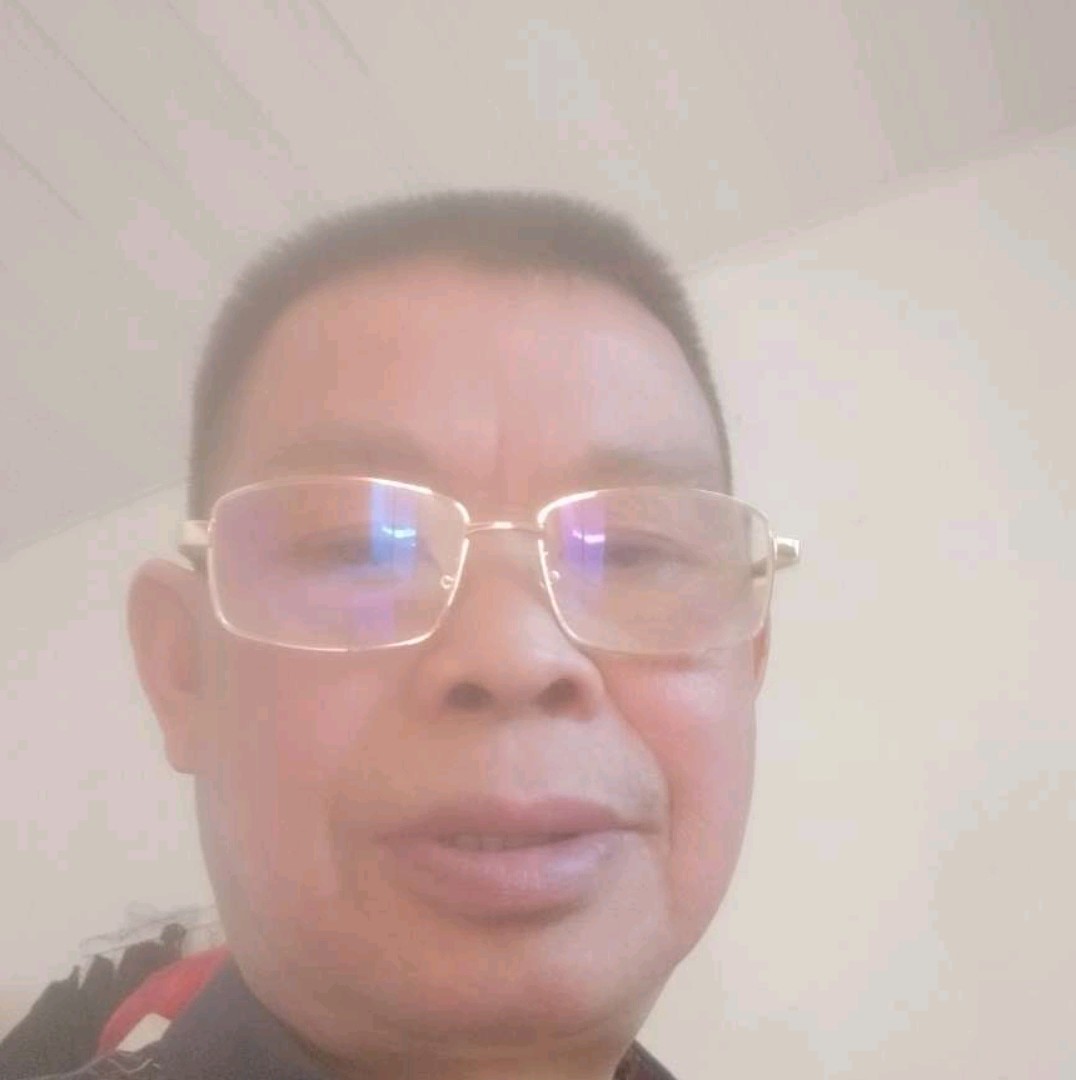 整齐吃醋小甜瓜的照片
