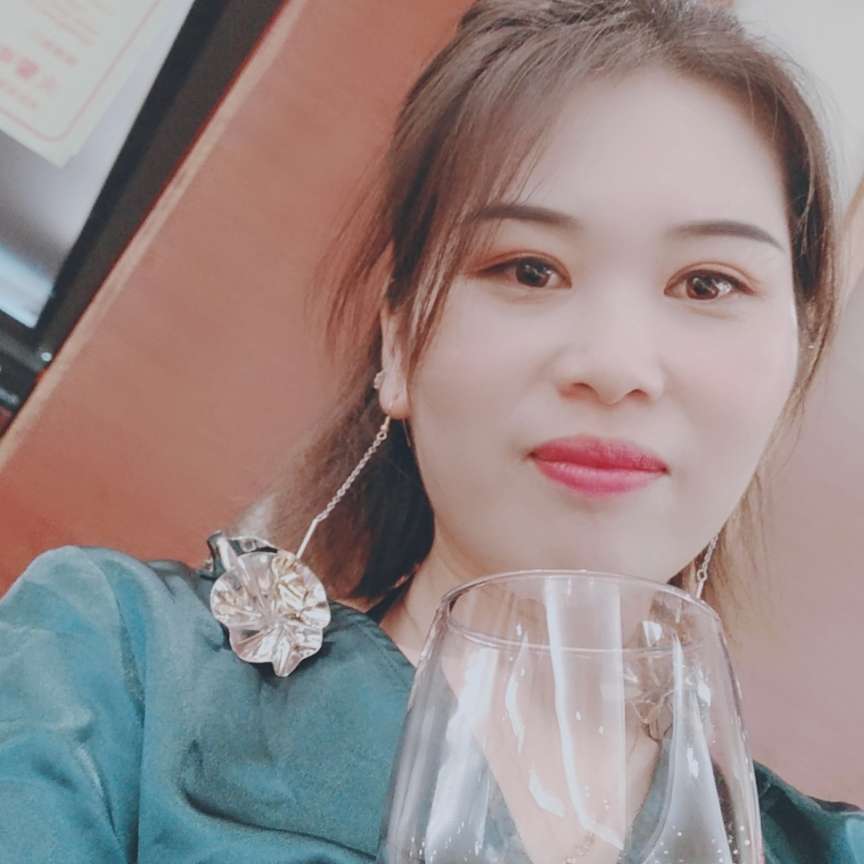 玫瑰回首迷离的照片