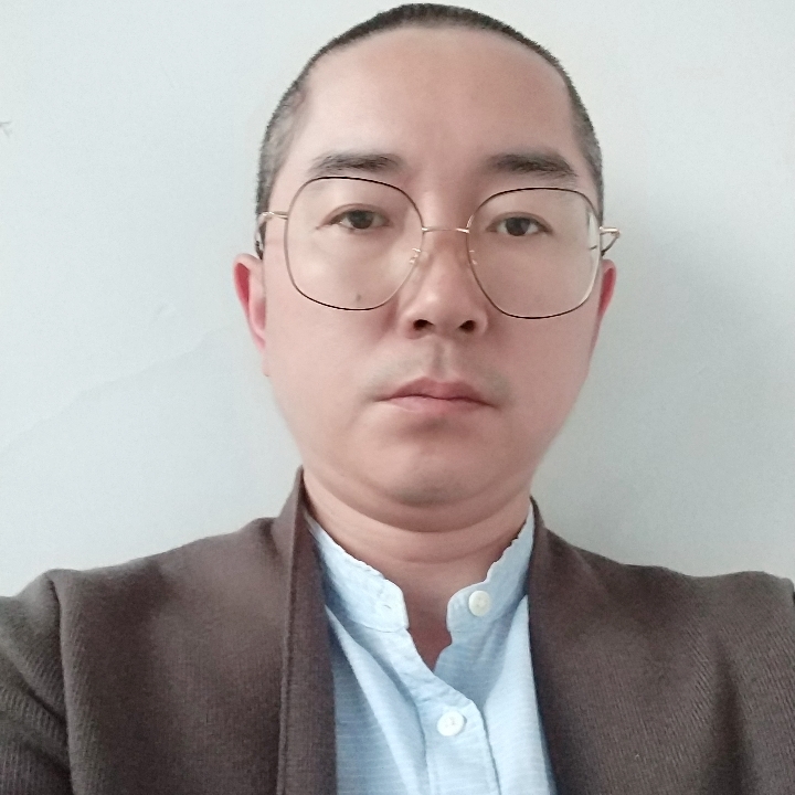 缥缈浅吻小甜瓜的照片