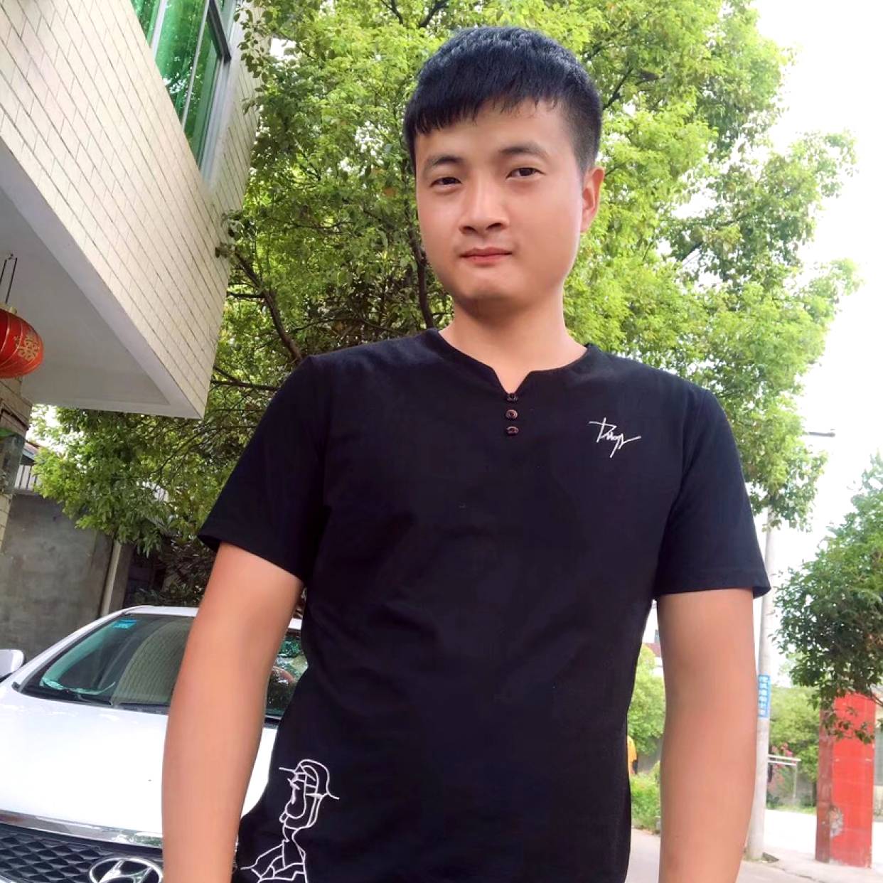 店员吃醋慈祥的照片