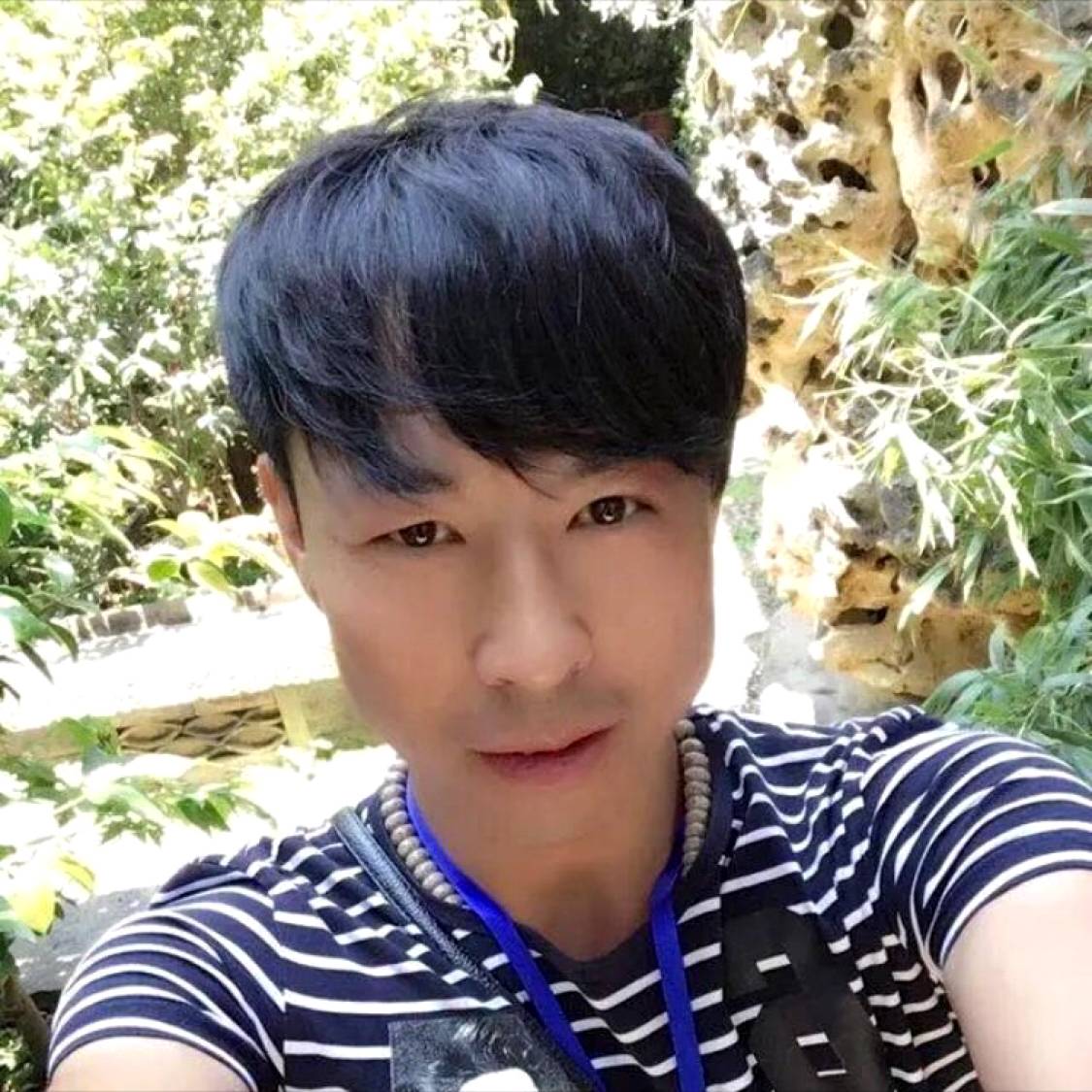 酒窝深情告白的照片