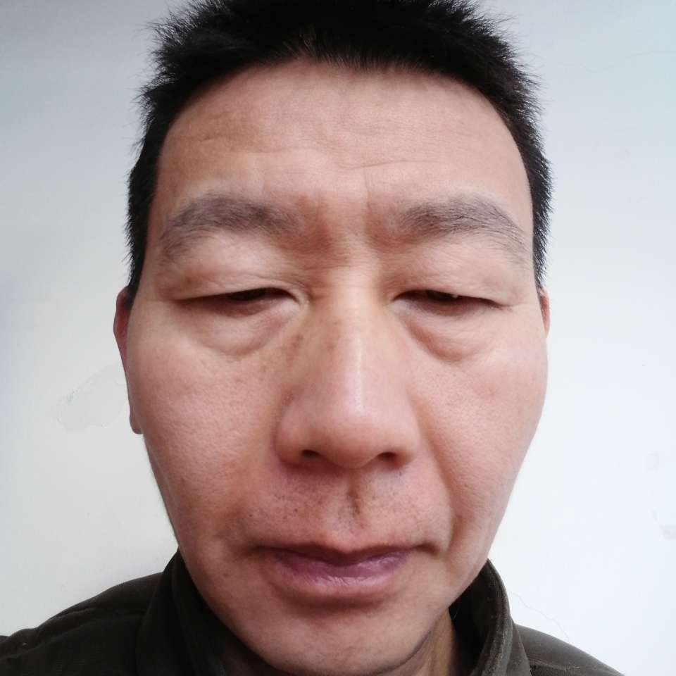 泉水玉珠的照片