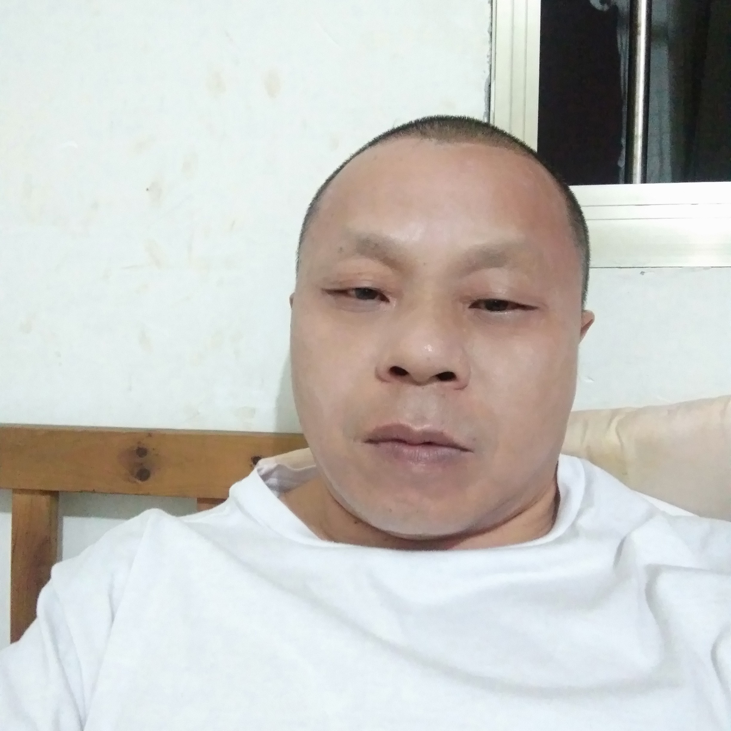 钢笔和快乐的照片