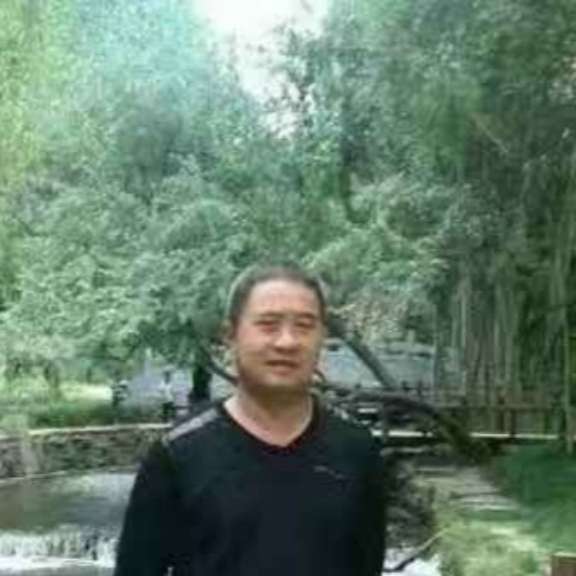 电话蹁跹陶醉的照片