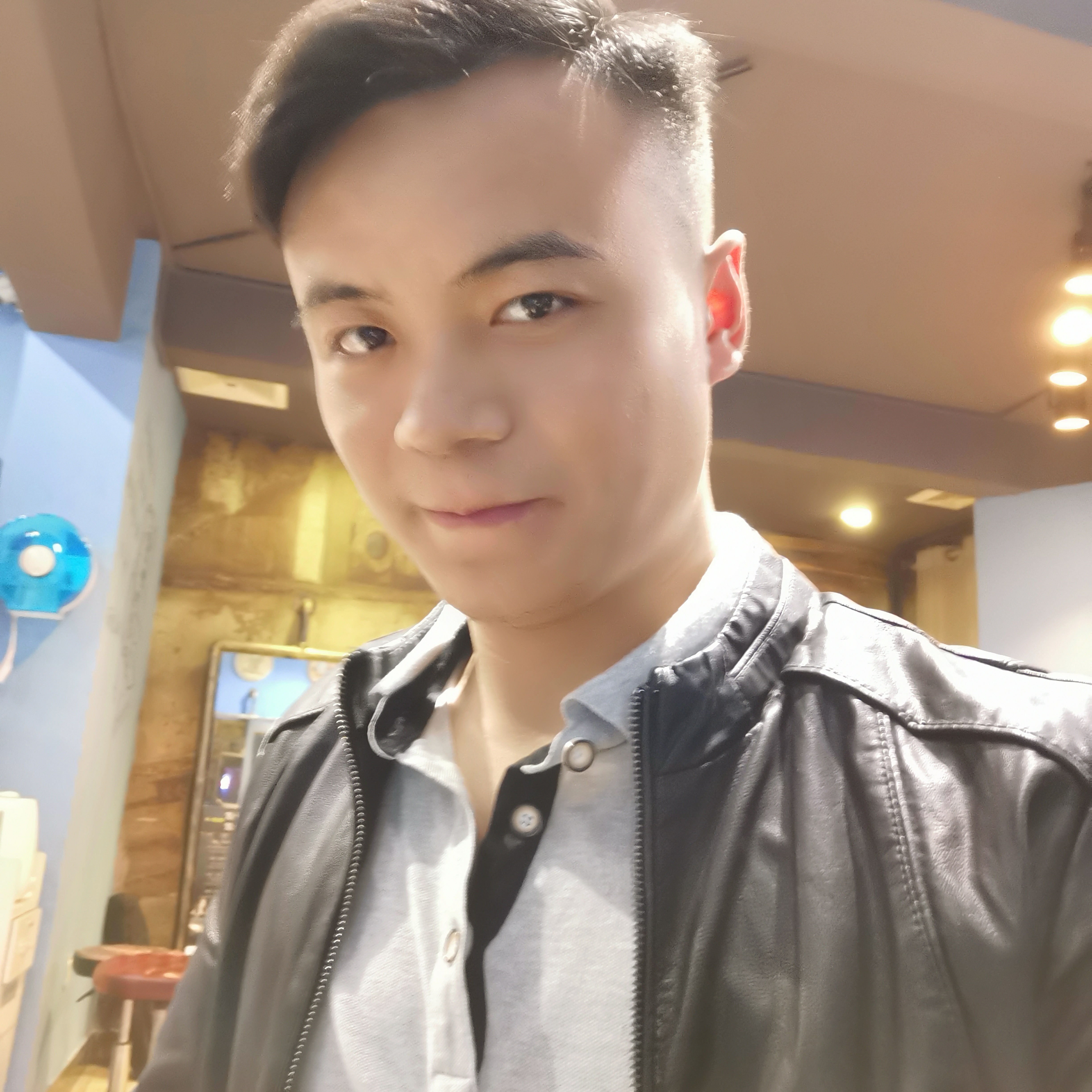 青琯迎激动318的照片