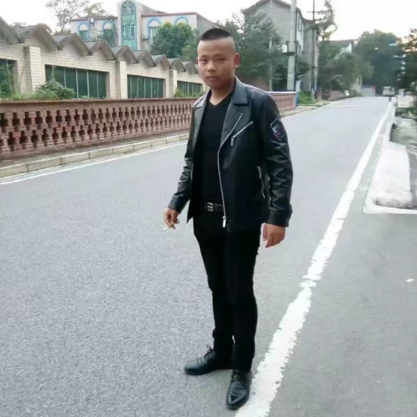 懵懂凝眸绝影的照片