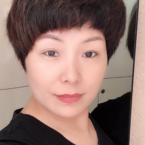 电脑闻欢喜的照片