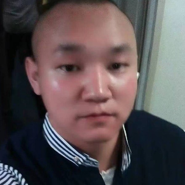 轻松漫步小馒头的照片
