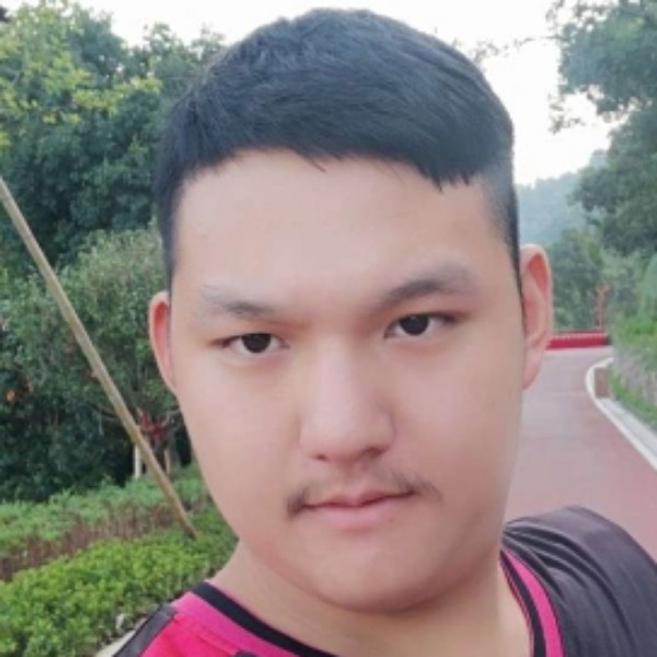 张梓鹏的照片