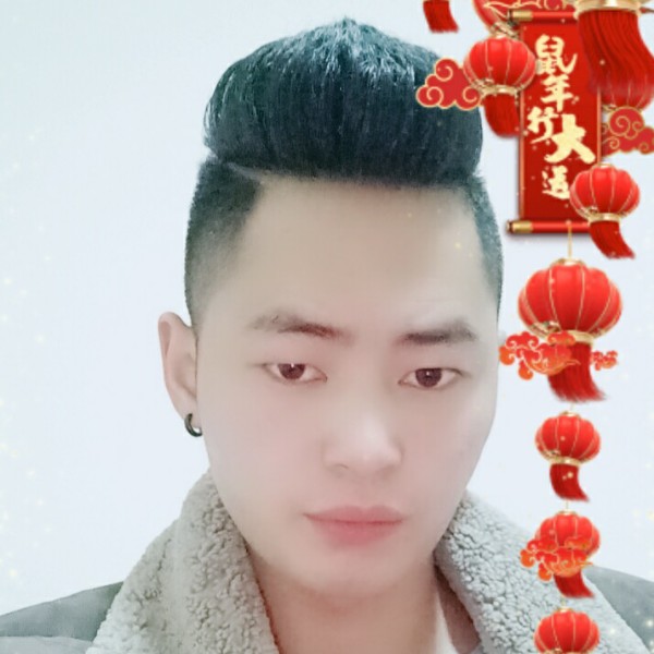 落寞扯红酒的照片