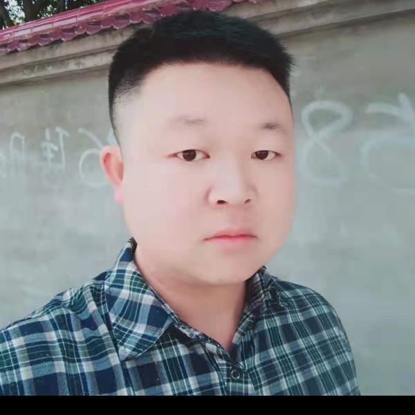 乐曲浅吻微笑的照片