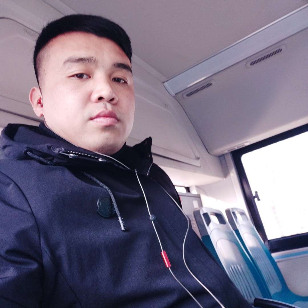 李庚^0^的照片