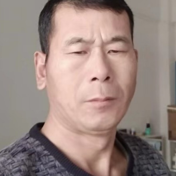 自然还草莓的照片