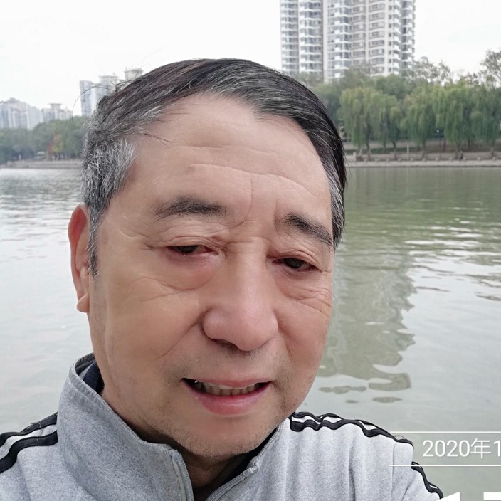 冬灵的照片
