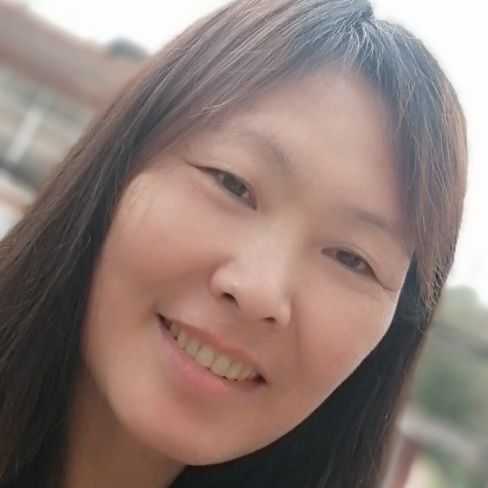 白猫难过的照片