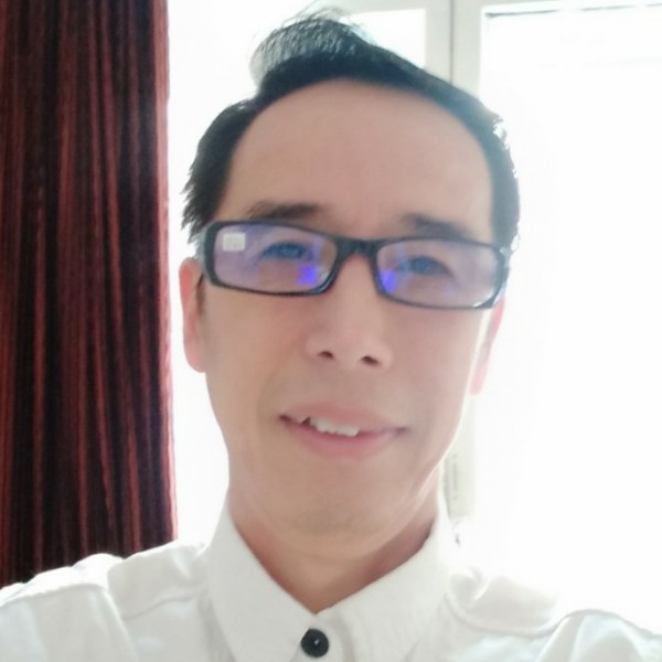 尹军的照片
