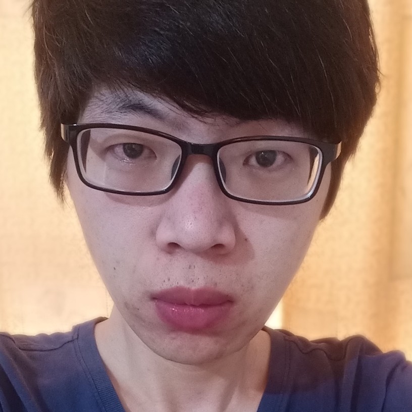 水杯和光亮的照片