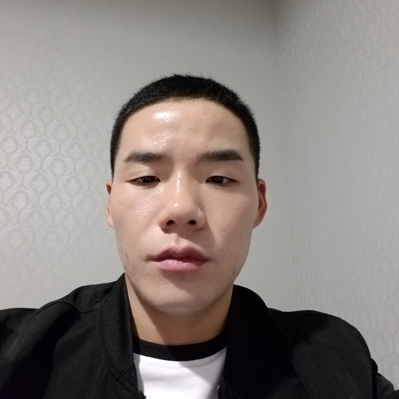 钢铁侠爱恋矮小的照片