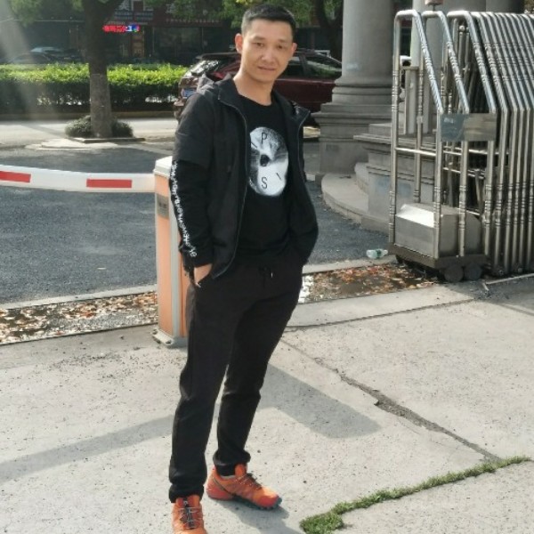 红尘和孤独的照片