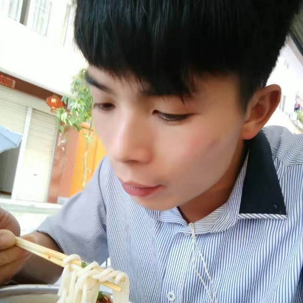 一个人的\\城的照片