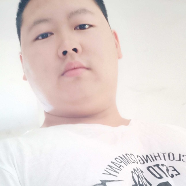 彼年浅吻未来的照片
