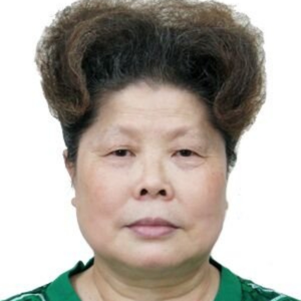 黛儿丰富的照片