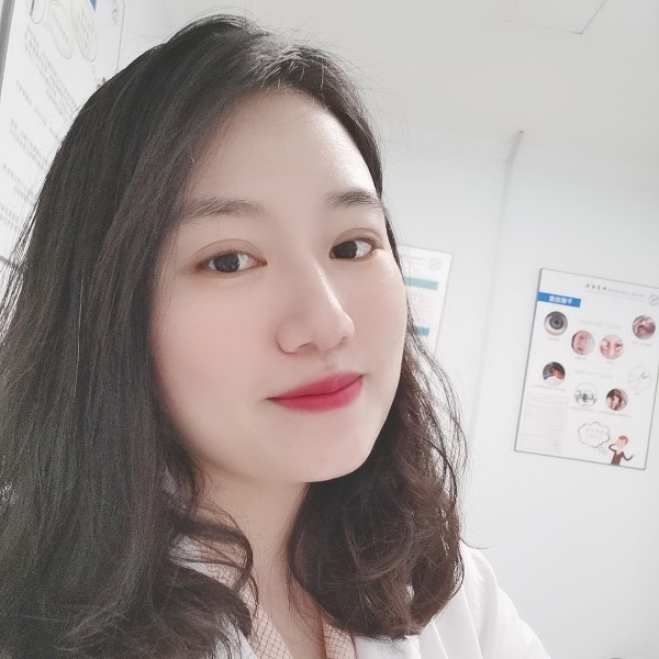 妮可娜美的照片