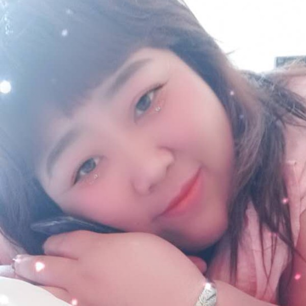 浅唱还紫萱的照片