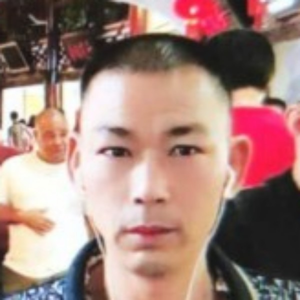 人见人爱。的照片