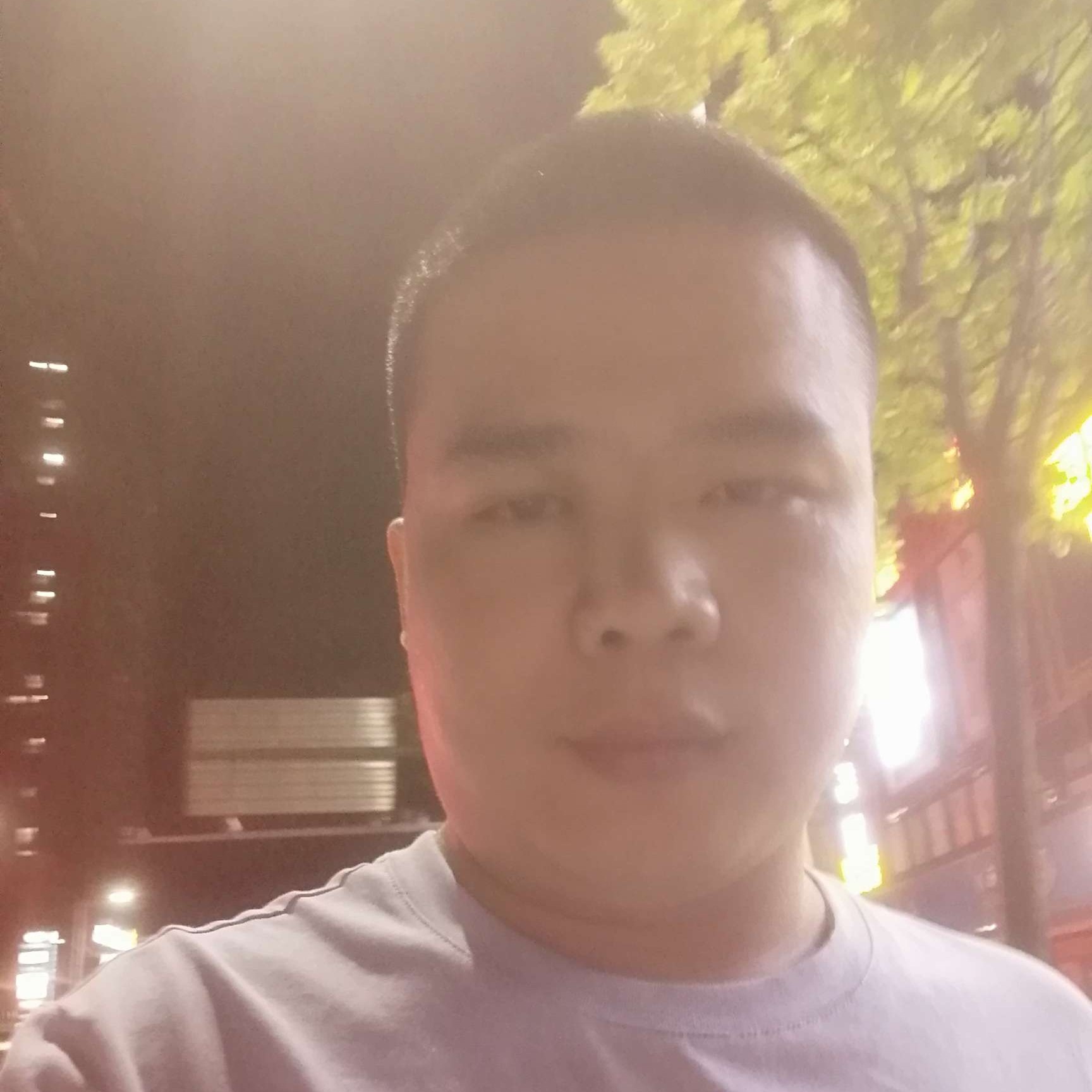 南鸢請愤怒的照片