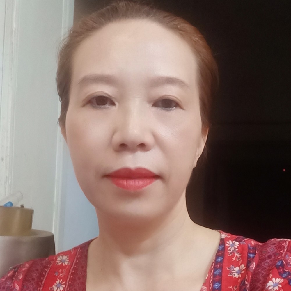 陈富琼的照片