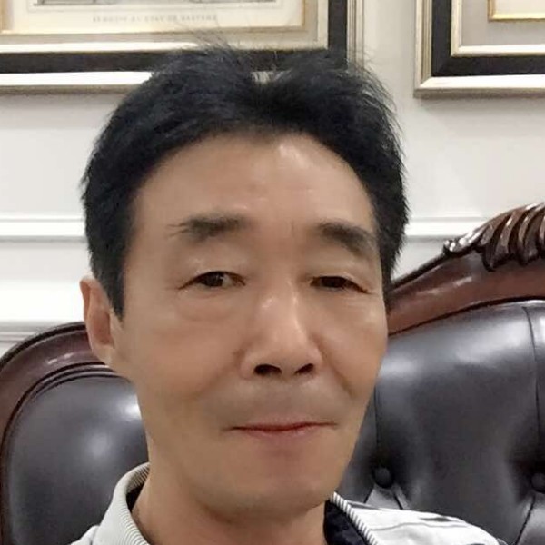 火星上漫步小猫咪的照片