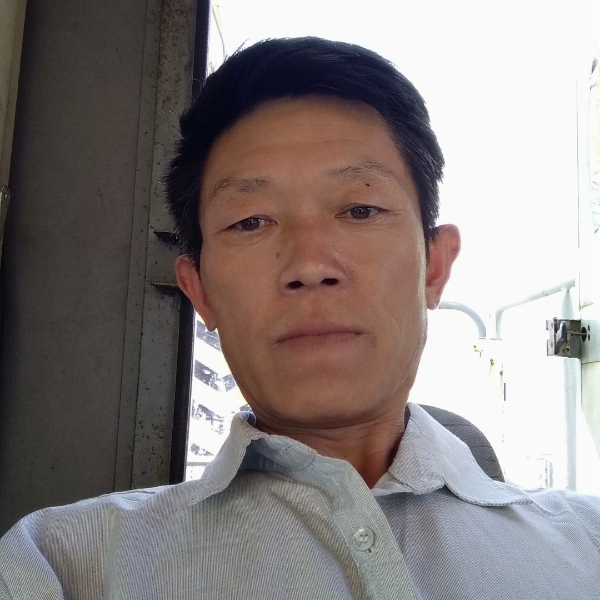 自由旭升的照片