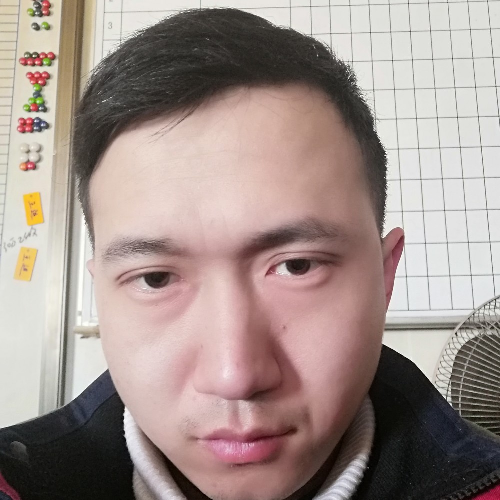 暮气沉沉的照片