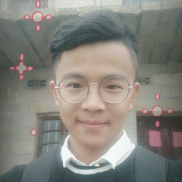 简简单单不缺爱的照片