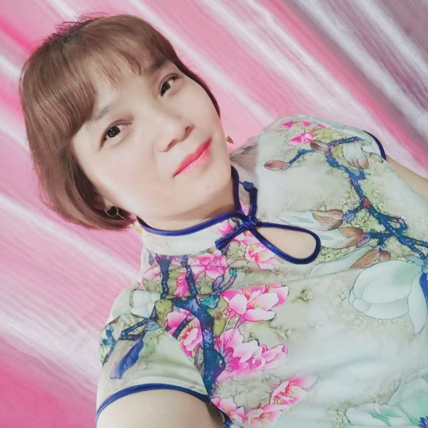 外套等待高兴的照片