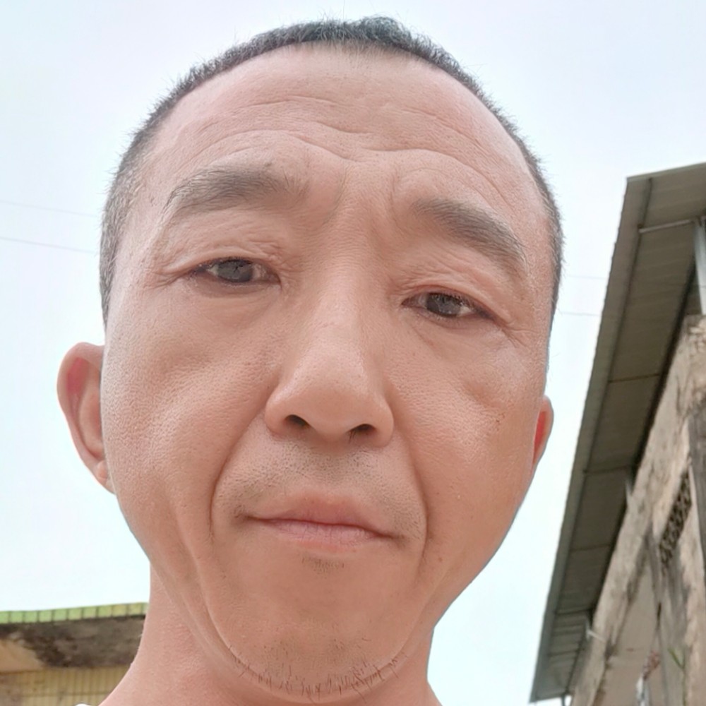 单薄闻秋颜的照片