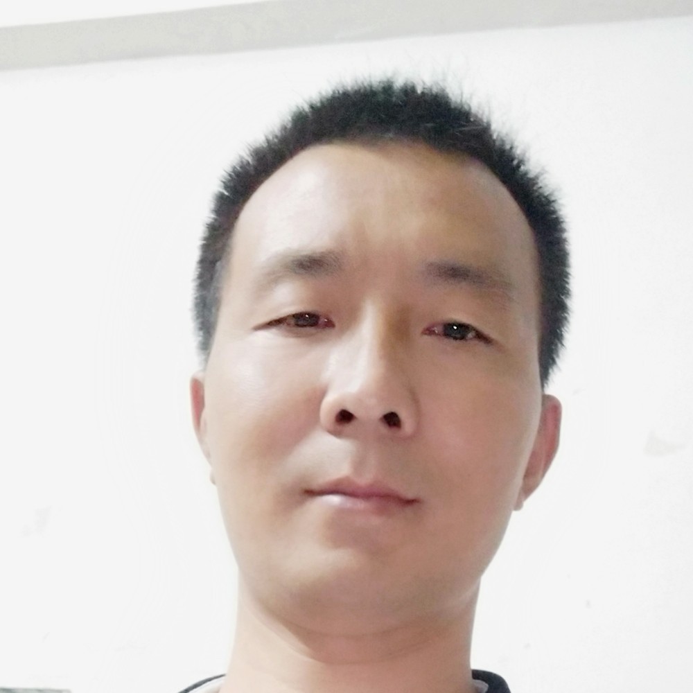迷离微笑的照片