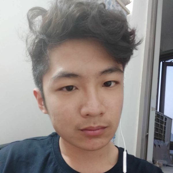 不知你爱我哪个的照片