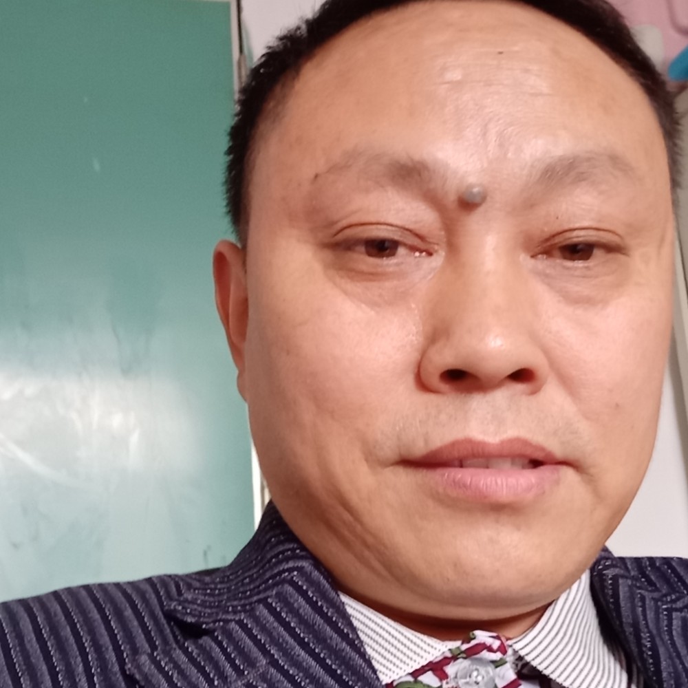 黄良学的照片