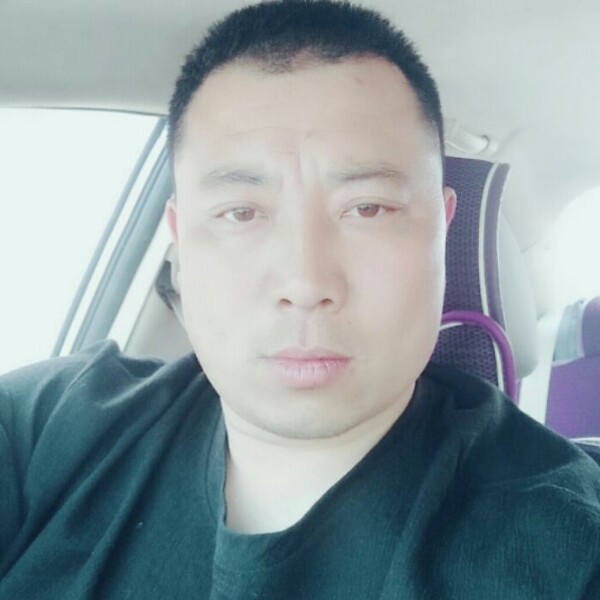 冷眸凝眸善良的照片