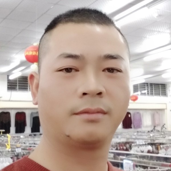 轻抚的照片